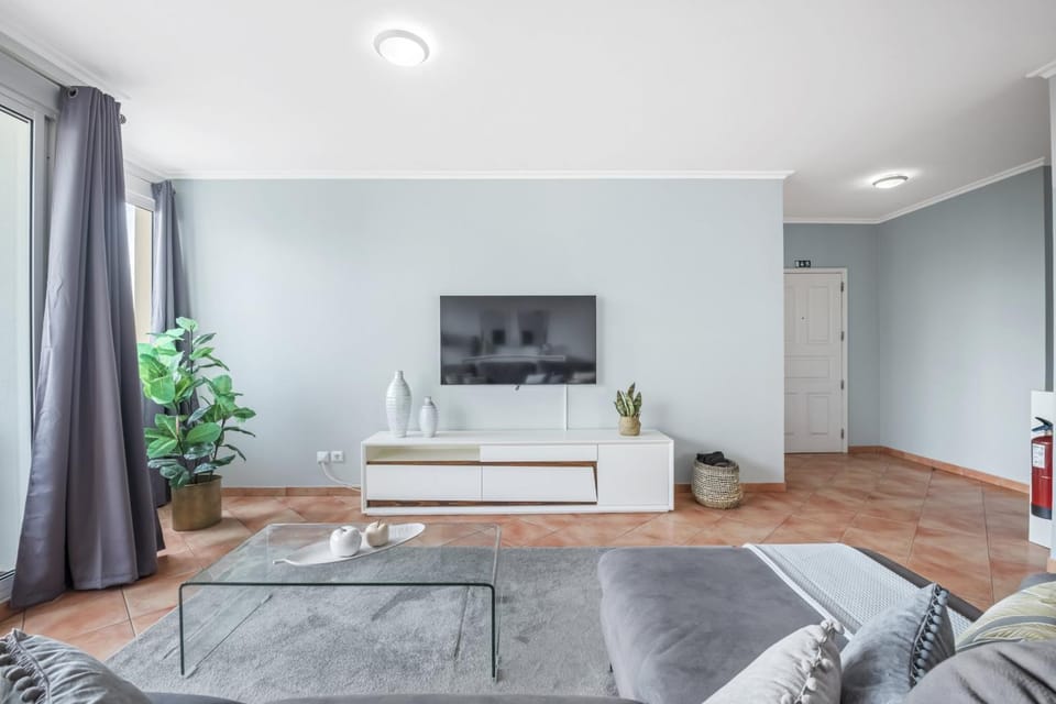 Barreiros Serenity by Homie Apartment in Funchal