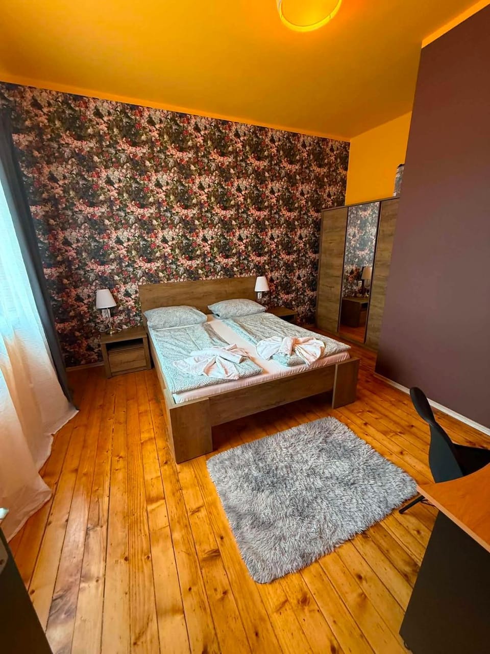 Bed, Photo of the whole room, Bedroom