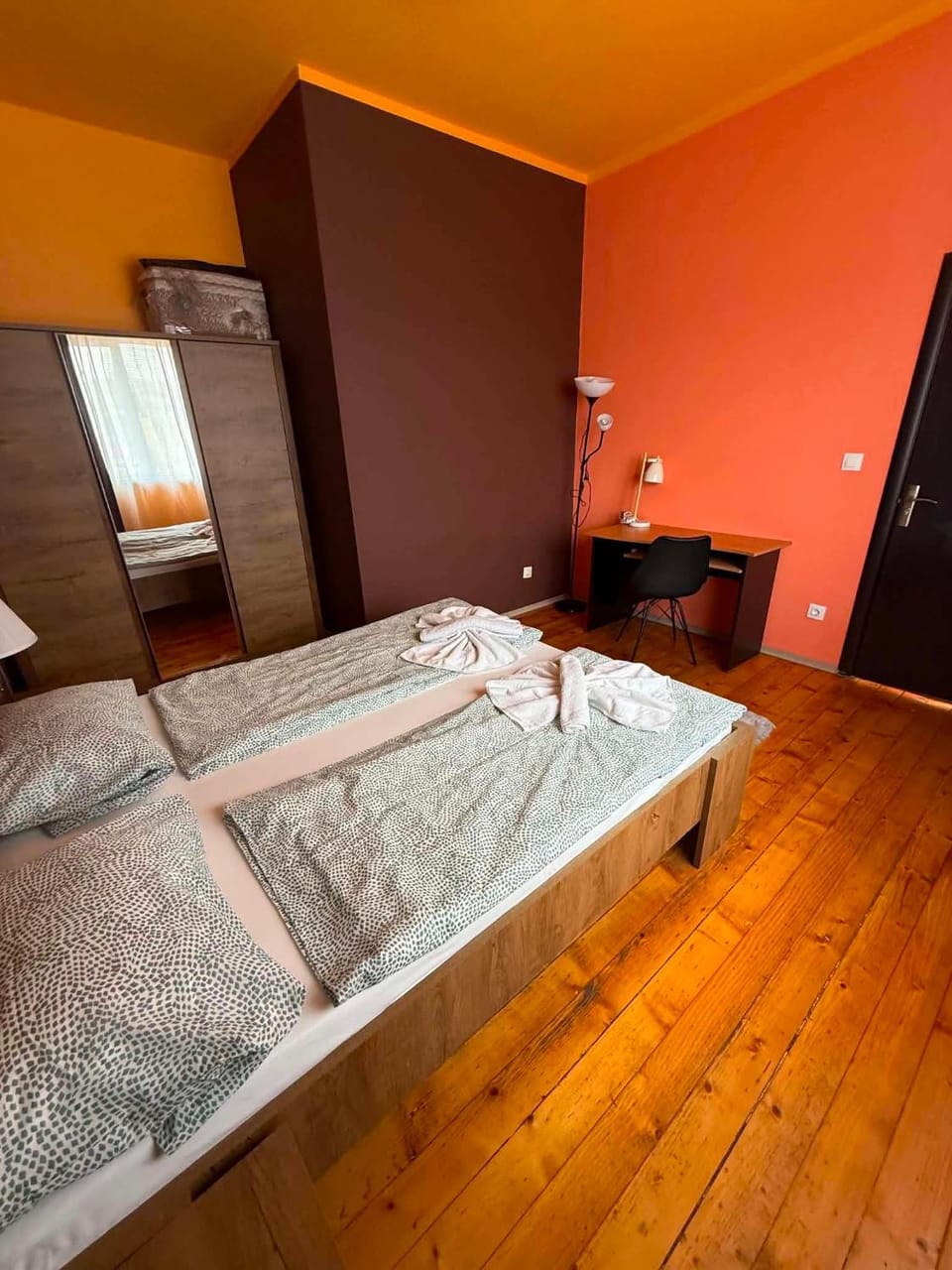 Bed, Photo of the whole room, Bedroom, wardrobe