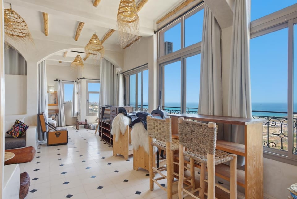 TV and multimedia, View (from property/room), Balcony/Terrace, Living room, Seating area, Sea view