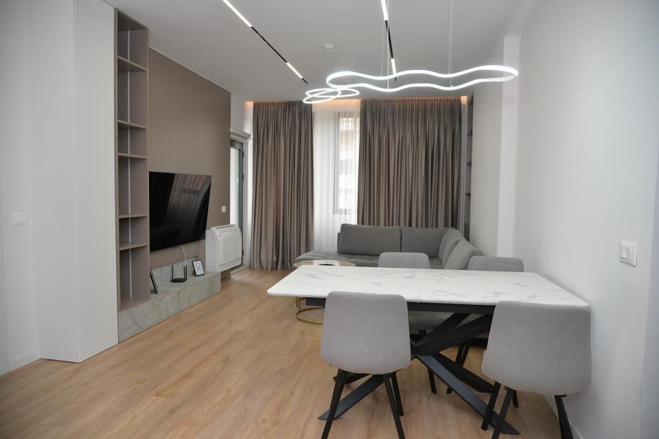 Hera Tirana Suite Deluxe Apartment in Tirana