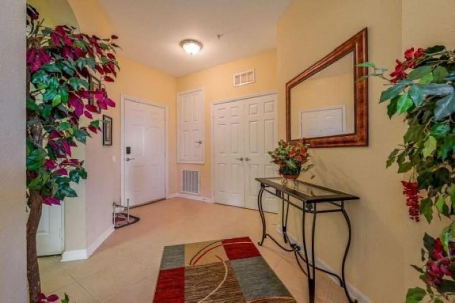 Exclusive apartment at Vista Cay Resort House in Highlands Reserve