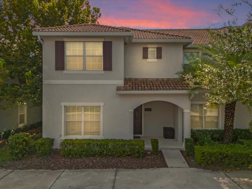 Comfortable 5BR Home Near Disney 10 min House in Kissimmee