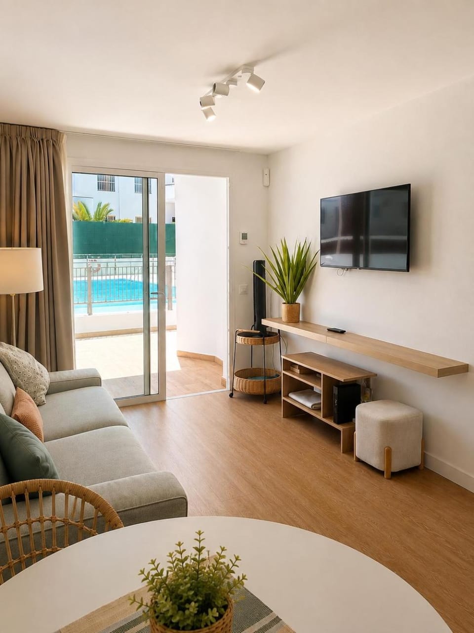Living room, Pool view