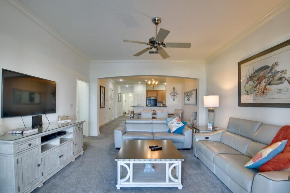 Spacious Palm Coast Condo: Balcony, Beach Access! House in Palm Coast