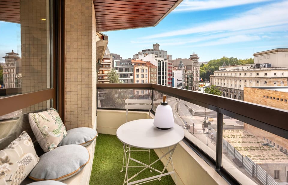 The Black Cherry Apartment in Oviedo