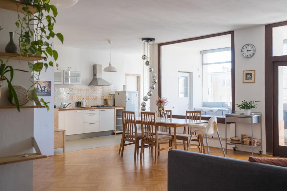 Kitchen or kitchenette, Living room, Dining area