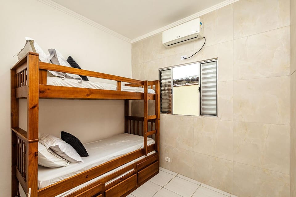 Photo of the whole room, Bedroom, bunk bed, air conditioner