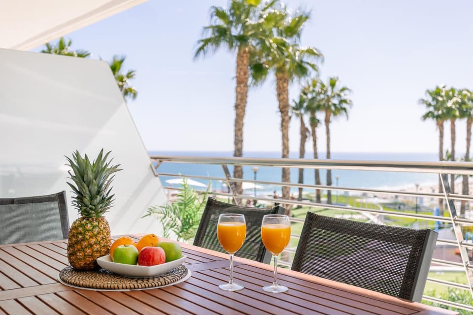 View (from property/room), Balcony/Terrace, Sea view