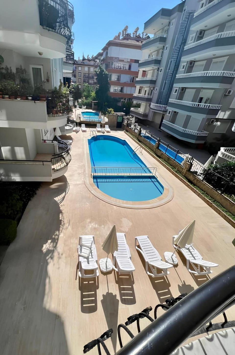 Balcony/Terrace, Pool view, Swimming pool