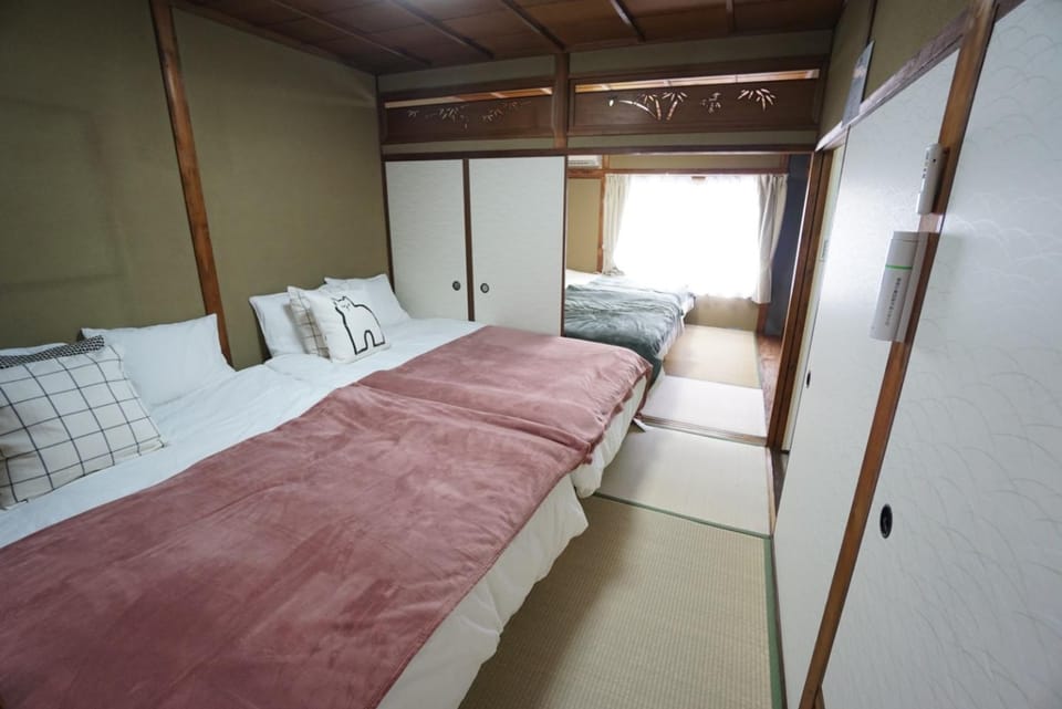 Family Home Shinsekai House Villa in Osaka