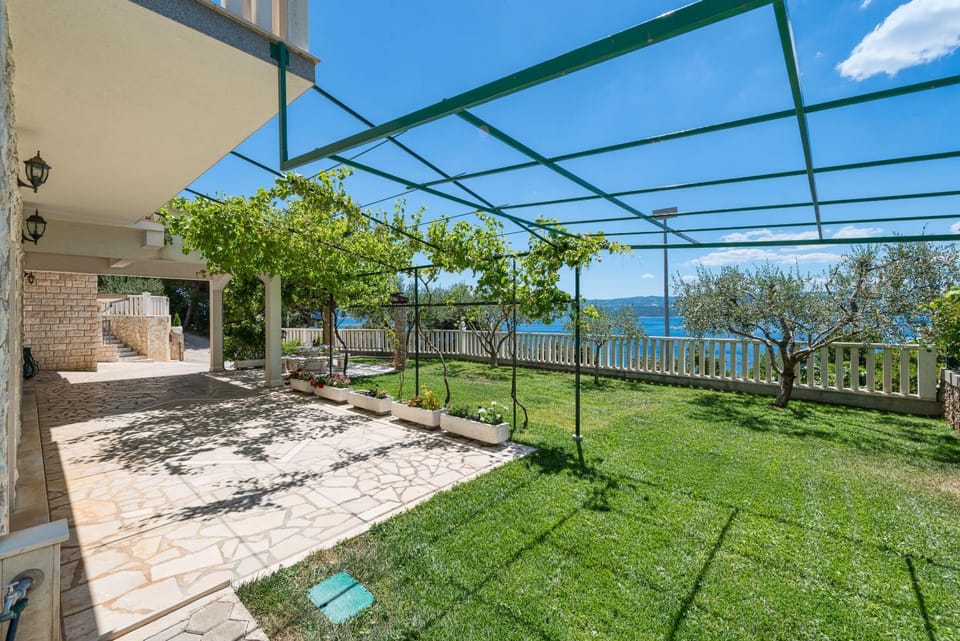 Garden, Balcony/Terrace