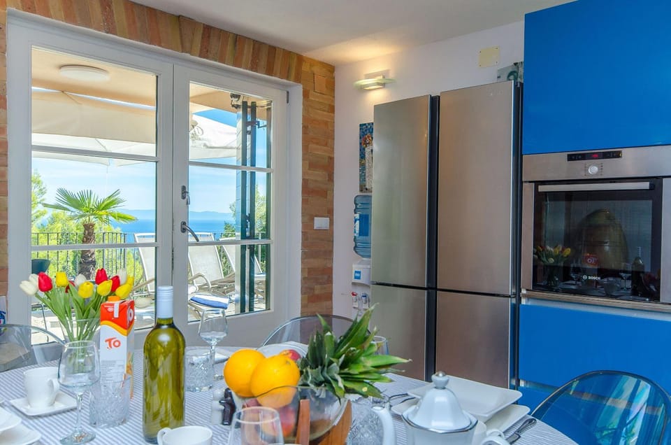 Dining area, Sea view