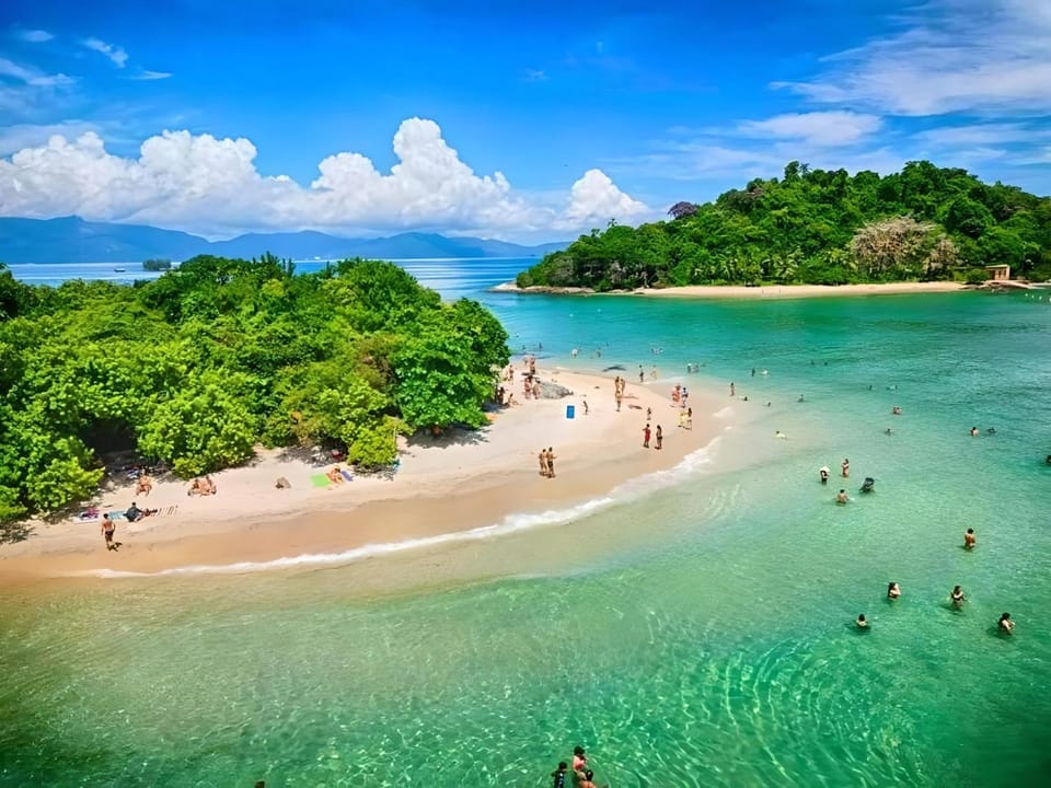 Nearby landmark, Spring, Day, People, Natural landscape, Beach, Sea view, group of guests
