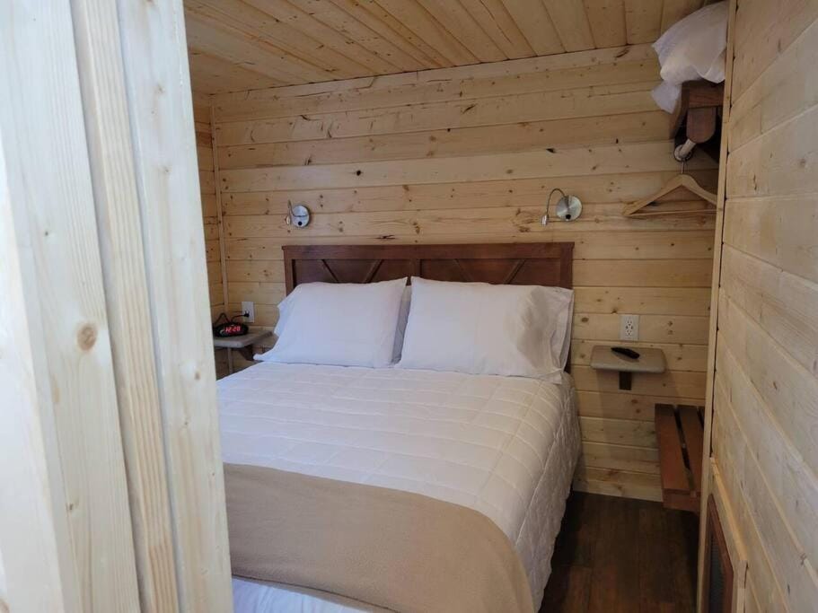 091 Star Gazing Tiny Home near Grand Canyon South Rim Sleeps 8 House in Grand Canyon National Park