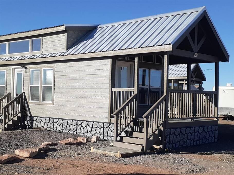 091 Star Gazing Tiny Home near Grand Canyon South Rim Sleeps 8 House in Grand Canyon National Park