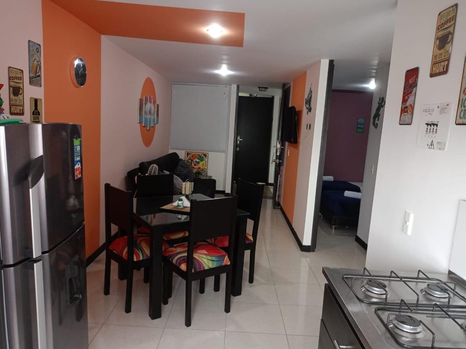 Living room, Dining area, stove