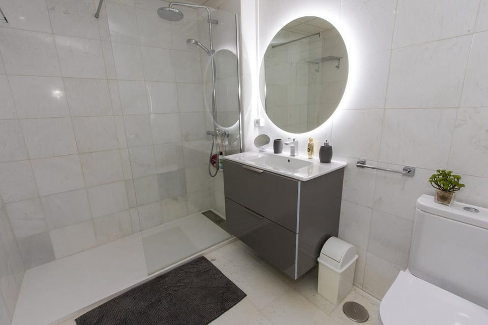 Shower, Bathroom