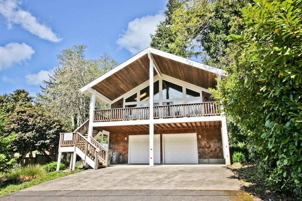 Captain's Hideaway House in Washington