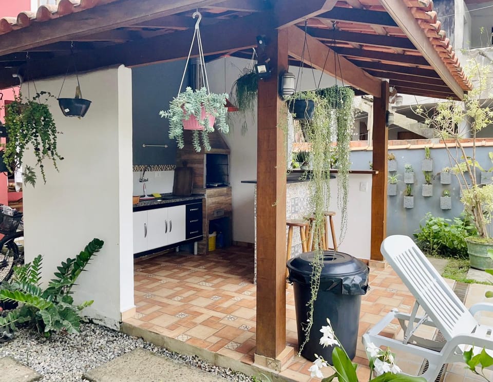 Casa em Ilhabela com piscina House in Ilhabela