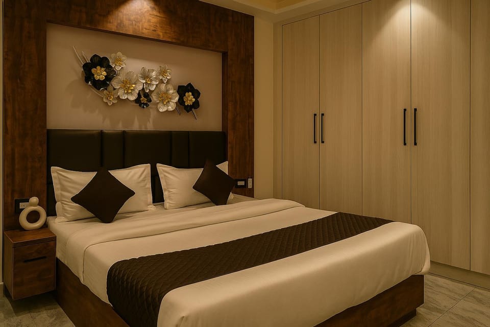 Bedroom, wardrobe