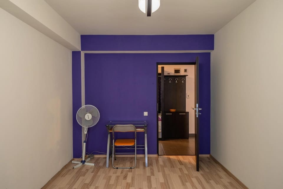 Meeting/conference room, fireplace