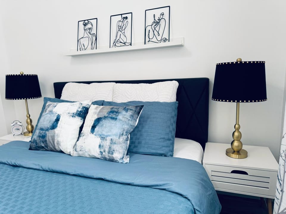 Bed, Bedroom