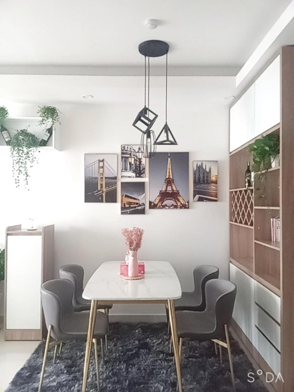 Living room, Seating area, Dining area