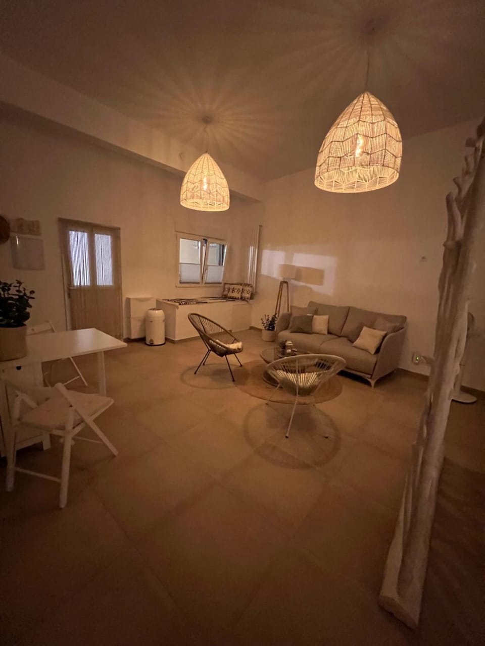 Living room, Photo of the whole room, Bedroom