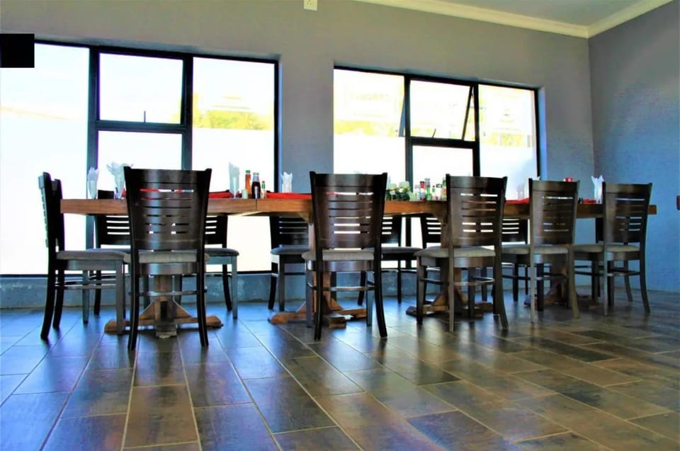 Restaurant/places to eat, Restaurant/places to eat