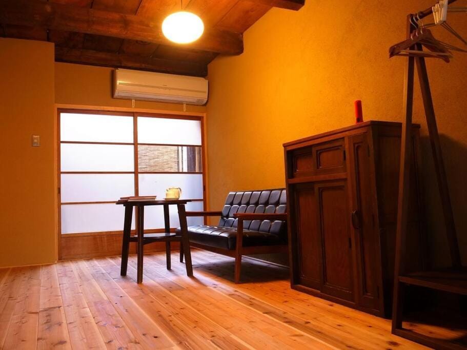 Higashi Matsuyacho East House in Kyoto