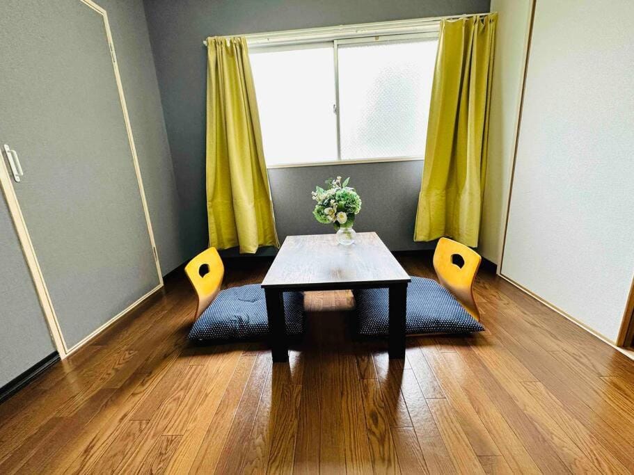 505 GBL House 黒門市場30秒 難波,道頓堀,心斎橋7分,南海難波6分 Apartment in Osaka