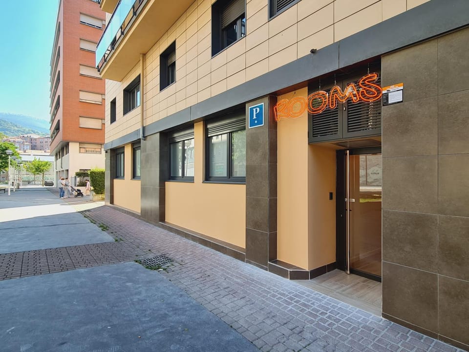 Bilbao ROOMS Miribilla Bed and Breakfast in Bilbao