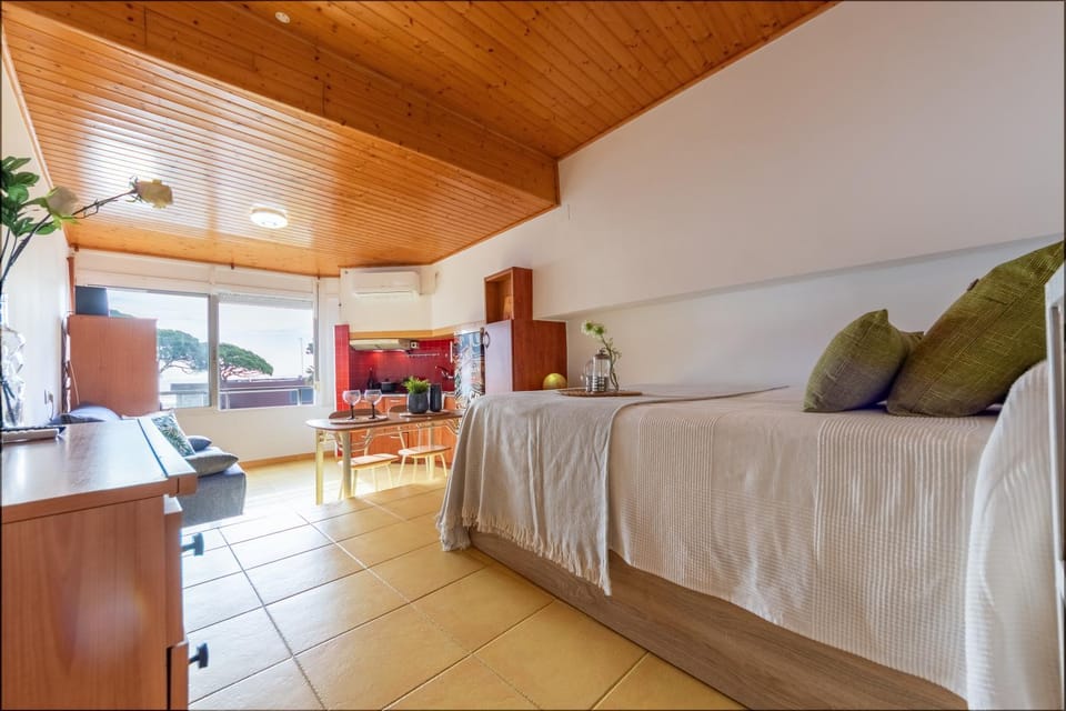 Living room, Photo of the whole room