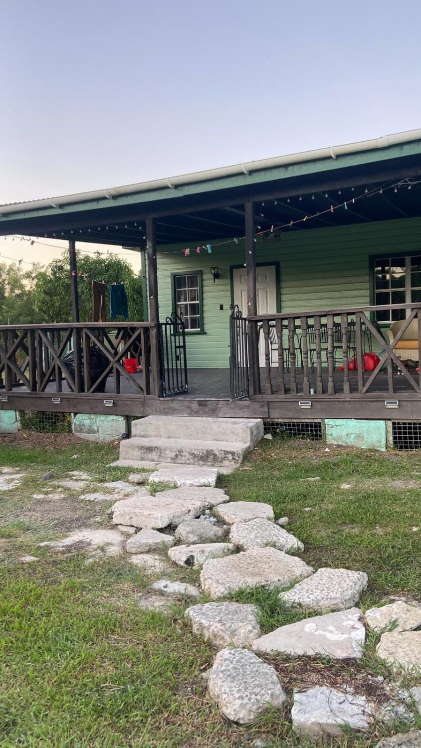 Auntie Fiona's Cottage Apartment in Antigua and Barbuda