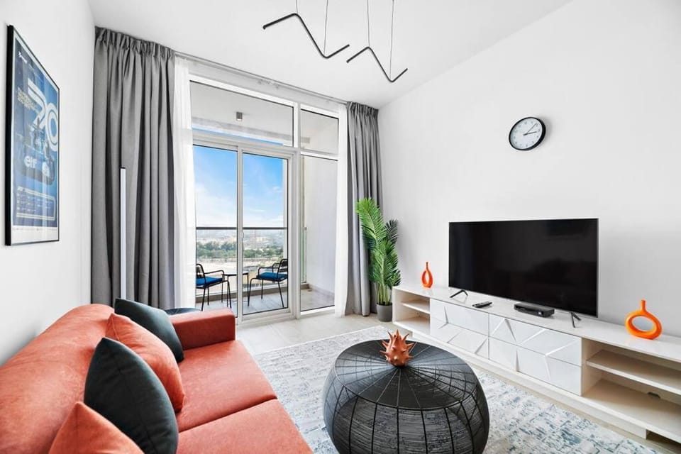 StoneTree - Modern Furnished 1 BR in Dubai Marina Apartment in Dubai