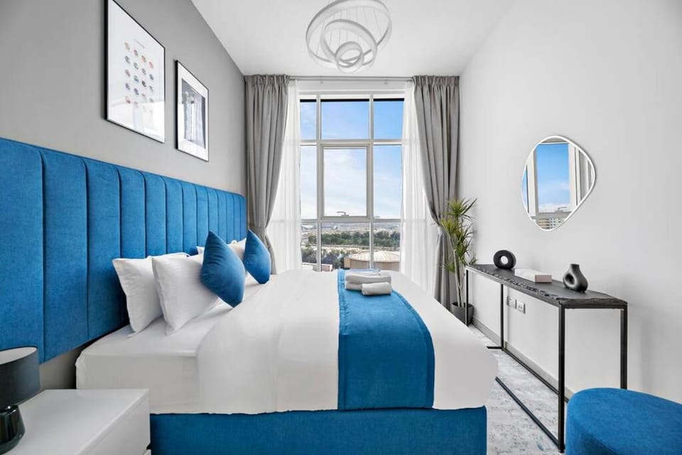 StoneTree - Modern Furnished 1 BR in Dubai Marina Apartment in Dubai
