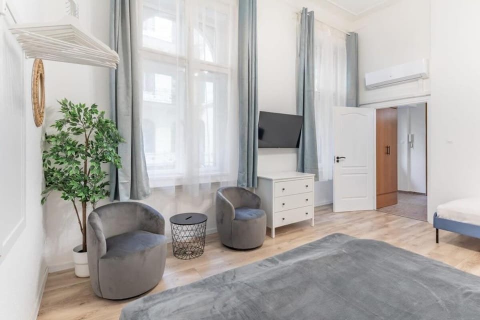 Rákóczi Residence - Blaha Metro Hub Apartment in Budapest
