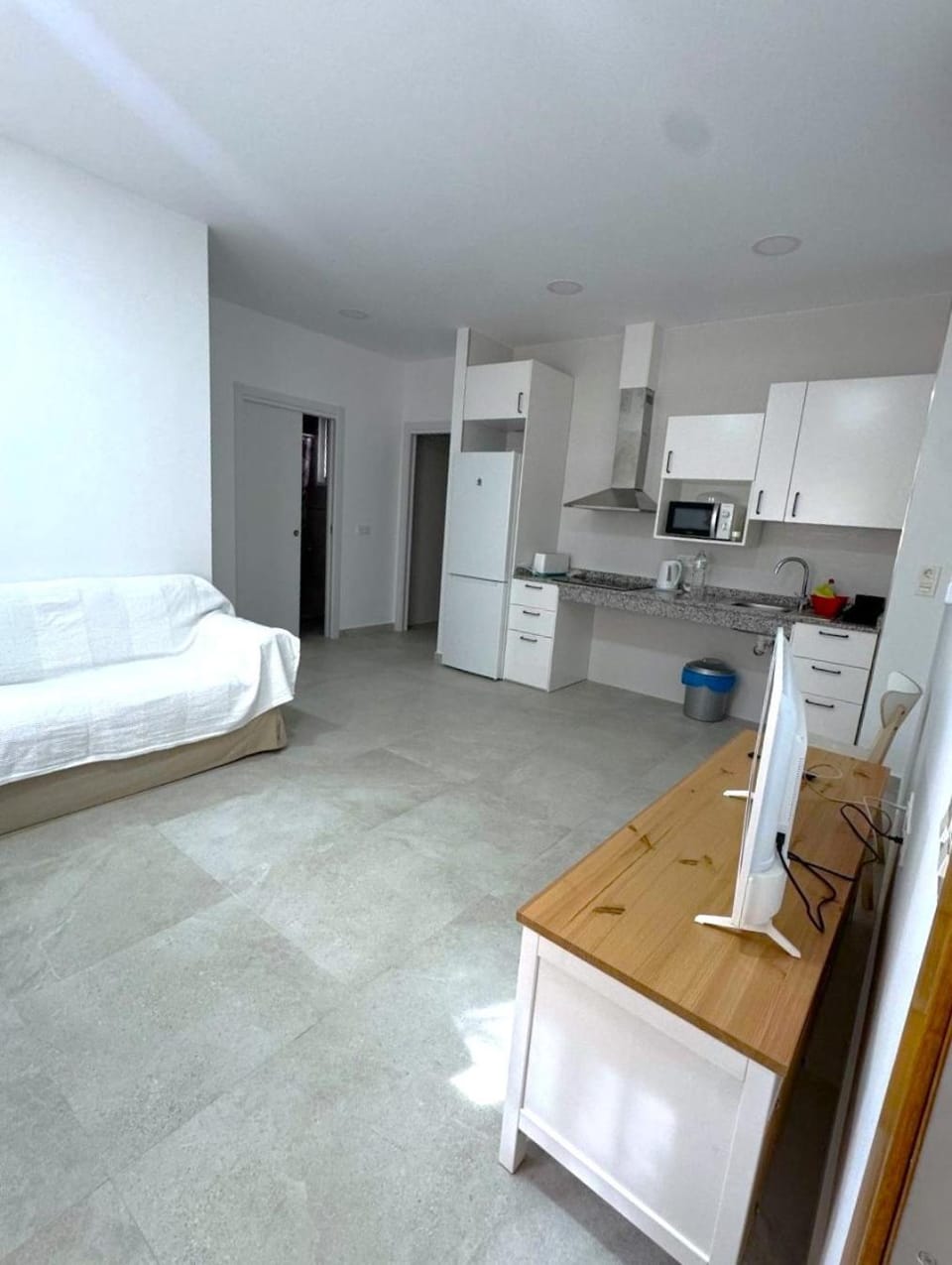 Kitchen or kitchenette, Facility for disabled guests