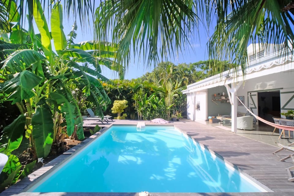 Villa créole pour 6 avec piscine Villa in Grande-Terre, Guadeloupe