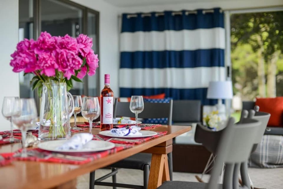 The Verne: Beautiful Waterfront Escape by Picton House in New York