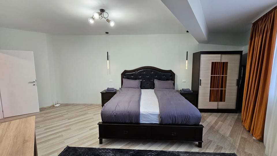 Bed, Bedroom, wardrobe