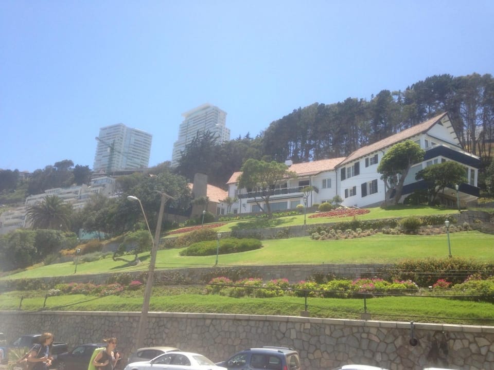 Departamento en primera línea del mar Apartment in Vina del Mar