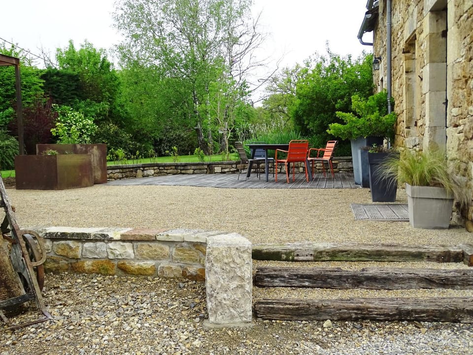 Patio, Facade/entrance