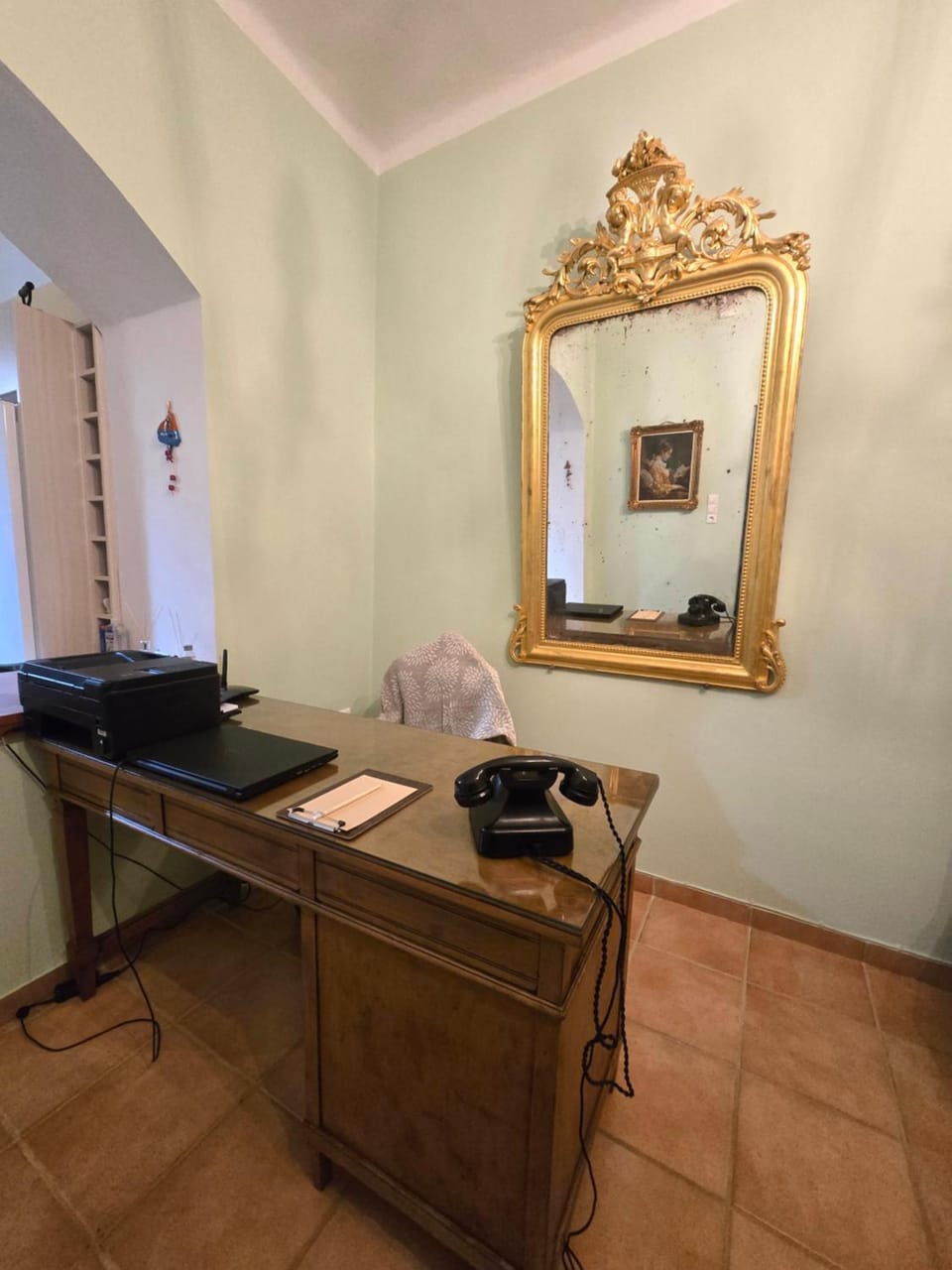 Photo of the whole room