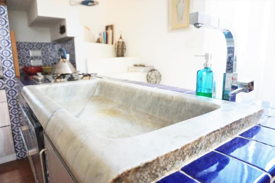 Le maioliche. B&B con terrazza in centro storico. Apartment in Livorno