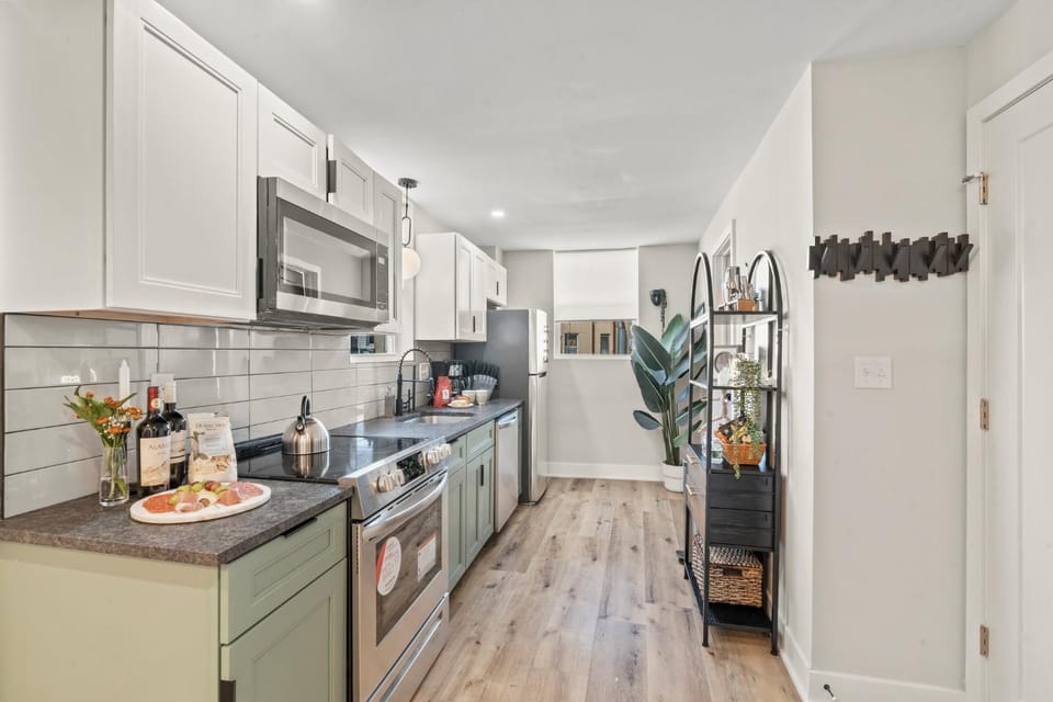 Kitchen or kitchenette, dishwasher, minibar, pet friendly, stove, toaster