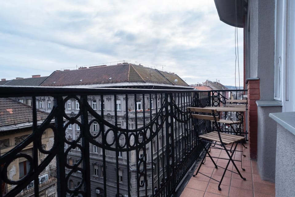 Balcony/Terrace, Balcony/Terrace