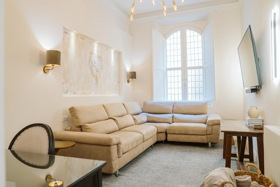 TV and multimedia, Living room, Seating area