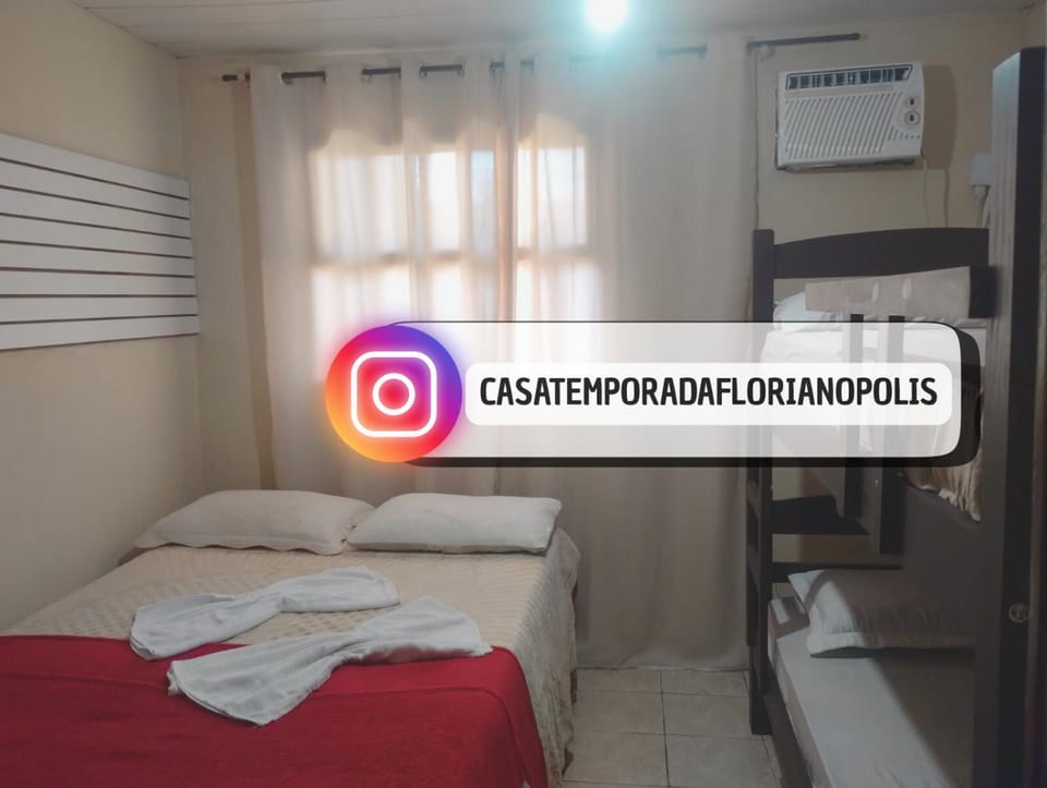 Bedroom, air conditioner